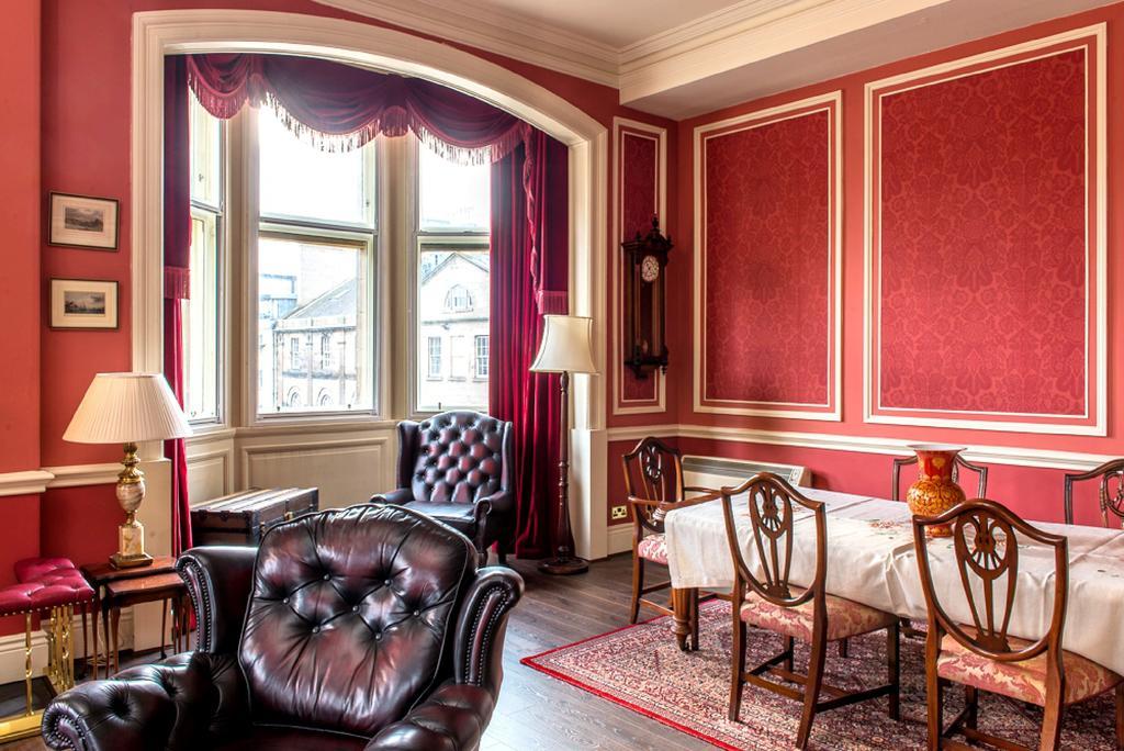 Royal Mile Mansions 14 Apartment Edinburgh Exterior photo